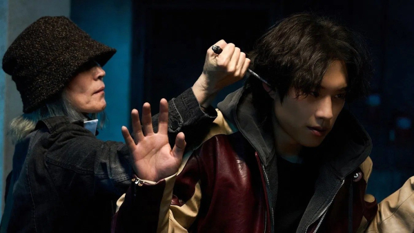 Правда глаз колет: «Старуха с ножом» — корейский триллер с необычной героиней Правда глаз колет: «Старуха с ножом» — корейский триллер с необычной героиней